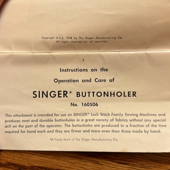 Vintage 1948 Singer Buttonholer w/ 5 button templates and Green Case #160506 - Picture 11 of 14